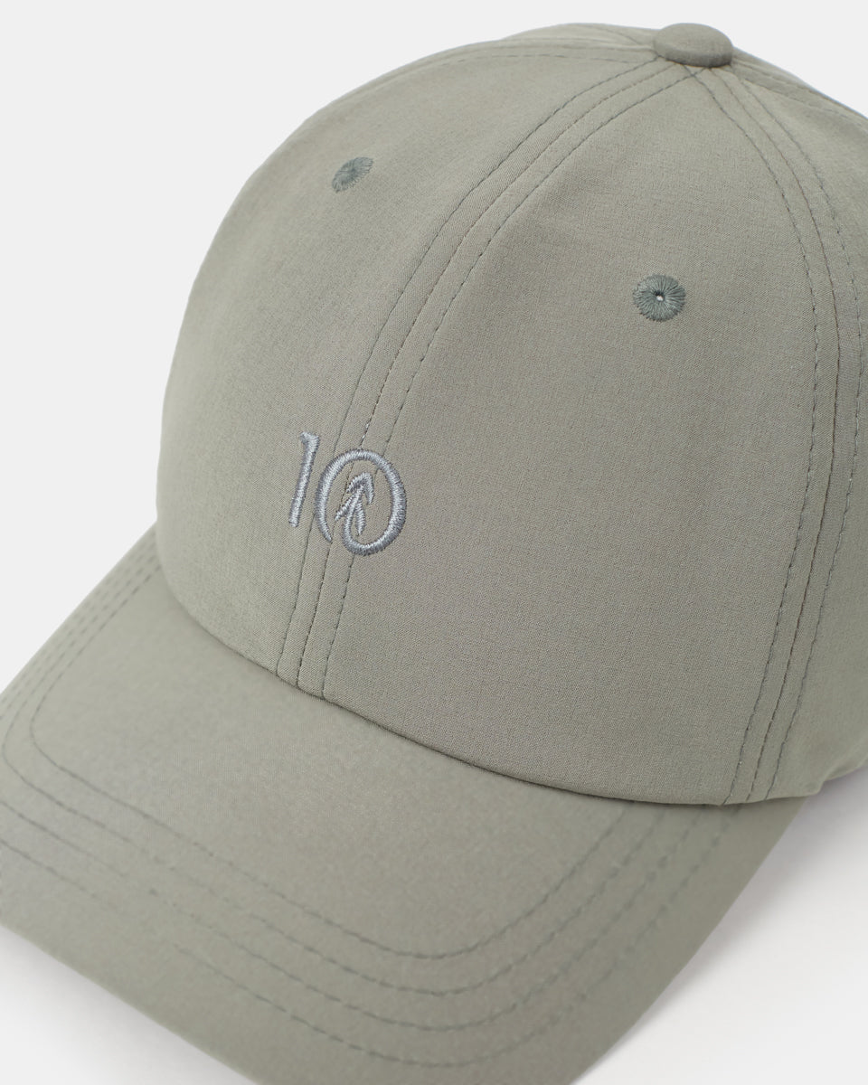 InMotion Peak Hat